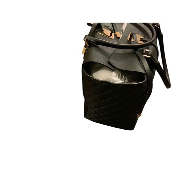 Michael Kors Black and Gold Luxury Bag - Picture 5 of 8